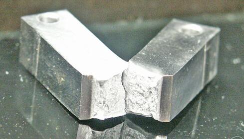  Charpy Impact test Equipmen